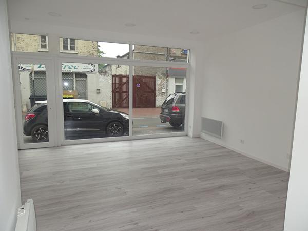 Location local commercial Chauny - 1 pièce(s) - 34 m² - 823 €/mois