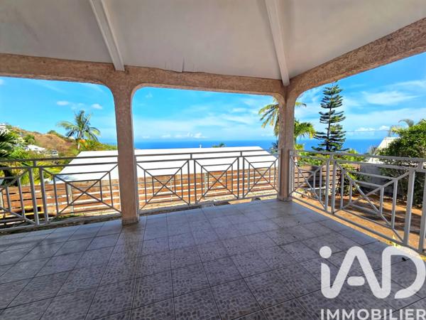 Location maison 5 pièces 119 m² Saint-Paul