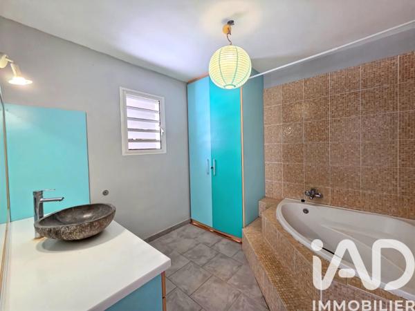 Location maison 5 pièces 119 m² Saint-Paul