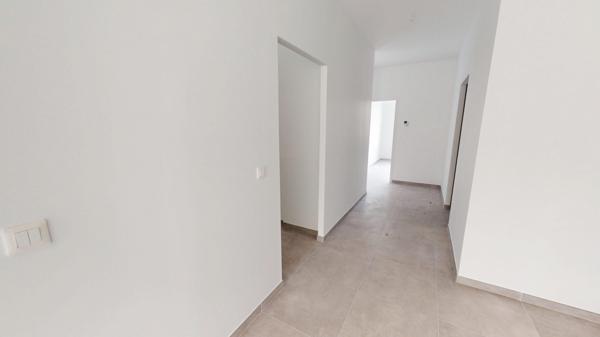 LOFT Rècement Aménagé de 160m2 avec Terrasse de 40m2