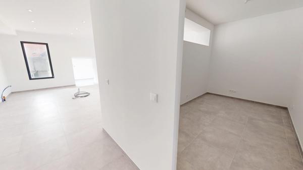 LOFT Rècement Aménagé de 160m2 avec Terrasse de 40m2