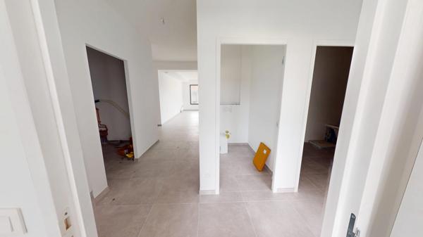 LOFT Rècement Aménagé de 160m2 avec Terrasse de 40m2