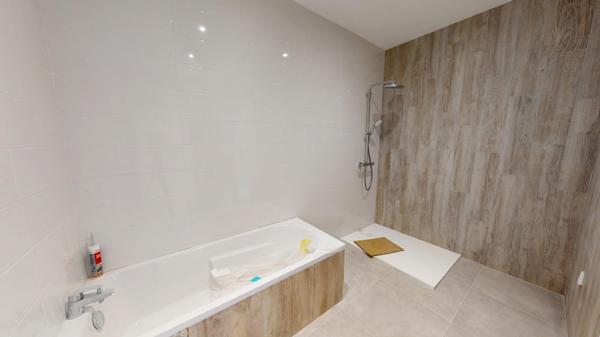 LOFT Rècement Aménagé de 160m2 avec Terrasse de 40m2