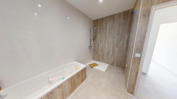LOFT Rècement Aménagé de 160m2 avec Terrasse de 40m2