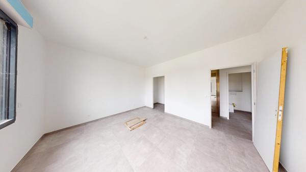 LOFT Rècement Aménagé de 160m2 avec Terrasse de 40m2