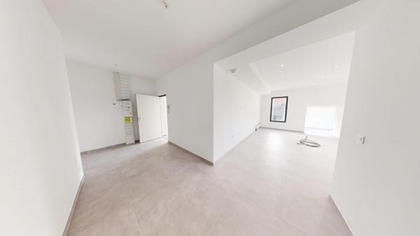 LOFT Rècement Aménagé de 160m2 avec Terrasse de 40m2