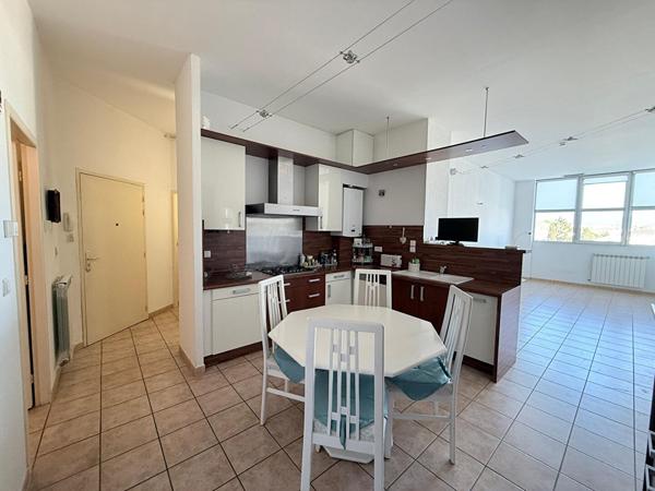 Bel appartement 81m² résidence sécurisée à Carpentras