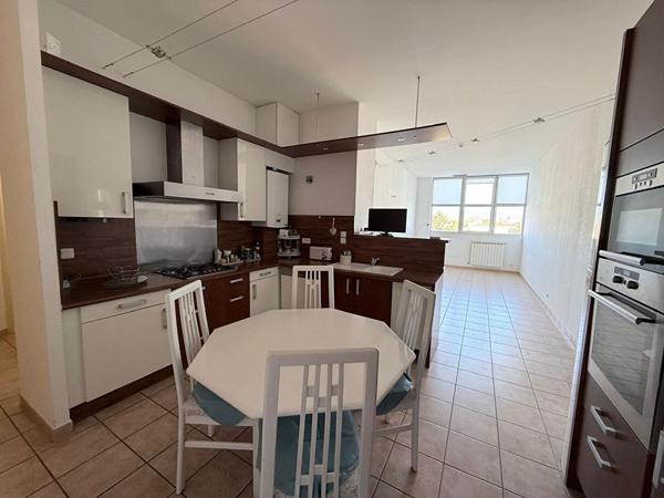 Bel appartement 81m² résidence sécurisée à Carpentras