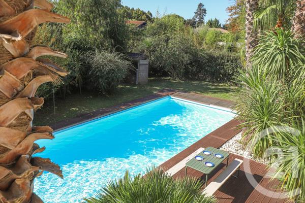Maison à vendre  8 pièces - 254,93 m2 BIARRITZ - 64