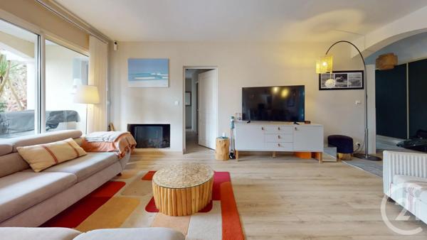 Maison à vendre  8 pièces - 254,93 m 2   BIARRITZ  - 64