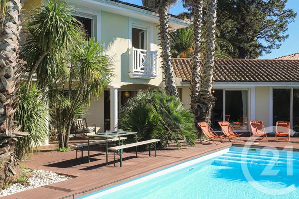 Maison à vendre  8 pièces - 254,93 m2 BIARRITZ - 64