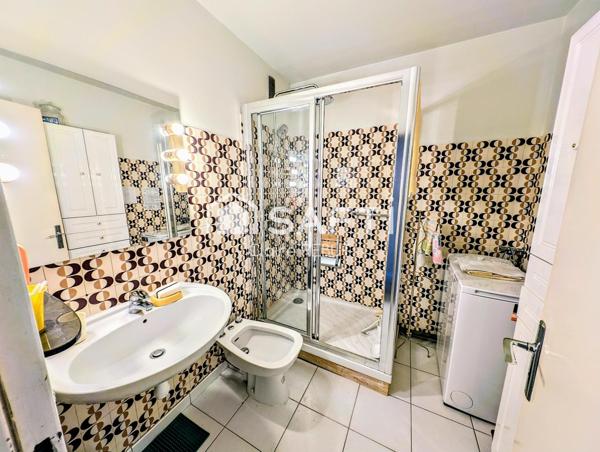 Grand F5 92M² traversant Parking et cave