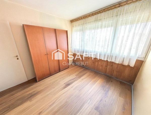 Grand F5 92M² traversant Parking et cave