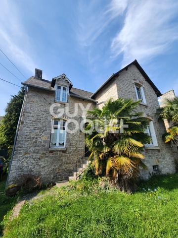A vendre à Dinan, maison en pierre sous ardoises, 95m², 4p, 3 chbres