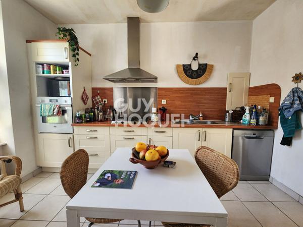 A vendre à Dinan, maison en pierre sous ardoises, 95m², 4p, 3 chbres