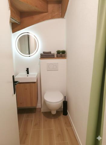 Maison de ville avec garage et exterieur