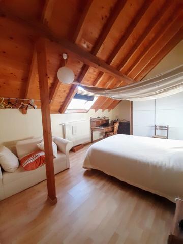 maison d'environ 130 m², 6 pièces dont 4 chambres , terrain 7.4 ares