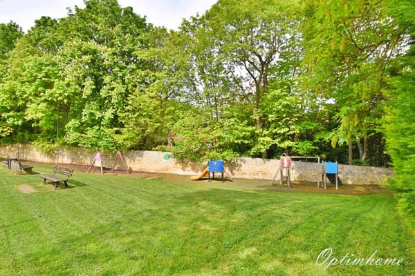 Appartement 3/4 pièces à Poissy - Résidence de standing avec espaces verts et équipements de loisirs