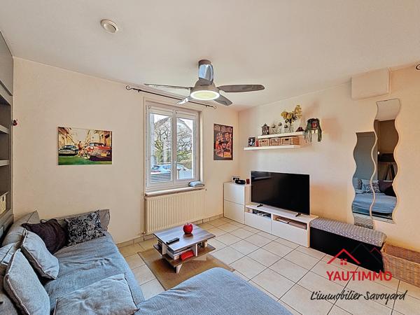 Ambilly (74100) Maison individuelle avec garages, atelier et terrain clos à Ambilly