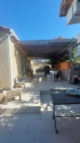 VILLA Sete 4 pièce(s) 117 m2