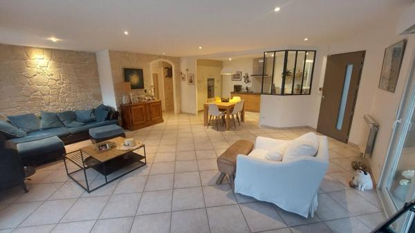 VILLA Sete 4 pièce(s) 117 m2