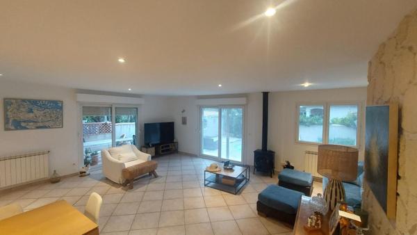 VILLA Sete 4 pièce(s) 117 m2