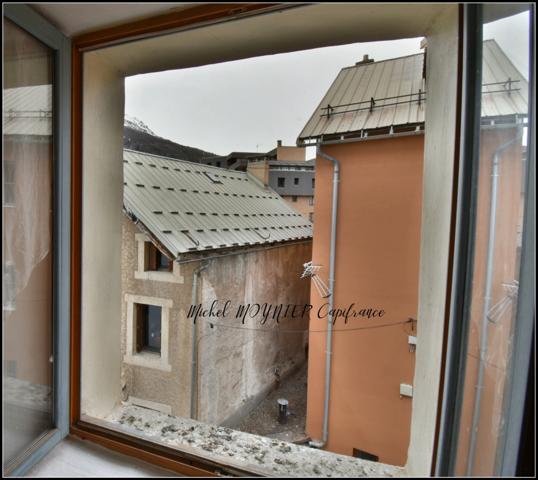 🏔️ BRIANÇON – CŒUR DE VILLE – T3 au CHARME ALPIN & LUMINOSITÉ ☀️