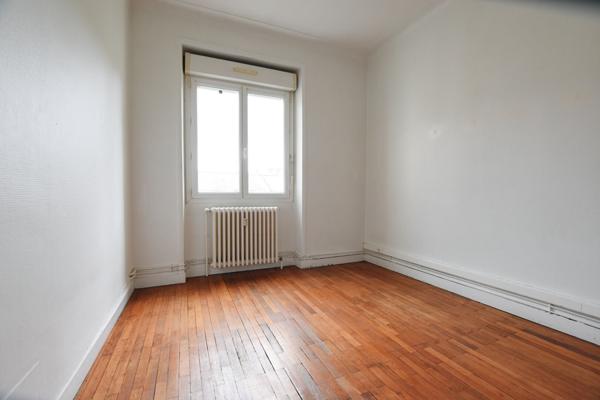Appartement 4 pièce(s) 3 chambre(s) 137.73 m²