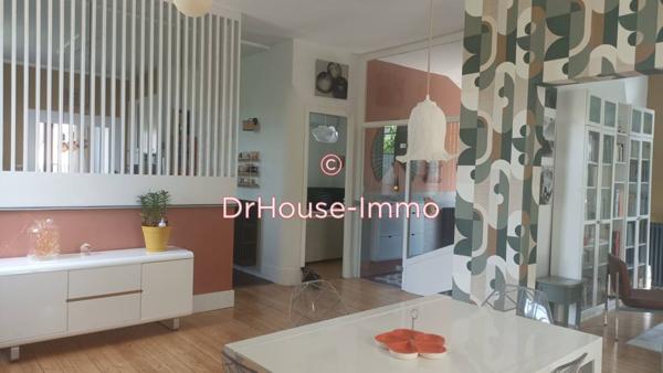 Maison à vendre 10 pièces de 235 m²