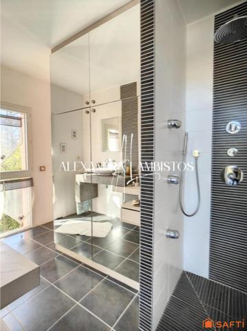 Villa d'architecte - 6 pièces - 209m²