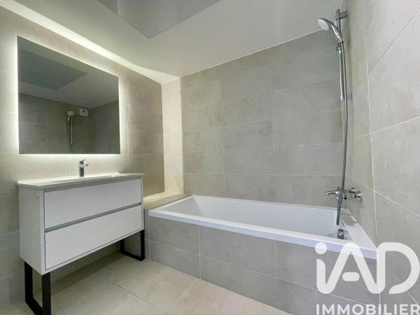 Appartement à vendre 2 pièces 47 m² Saint-Laurent-du-Var
