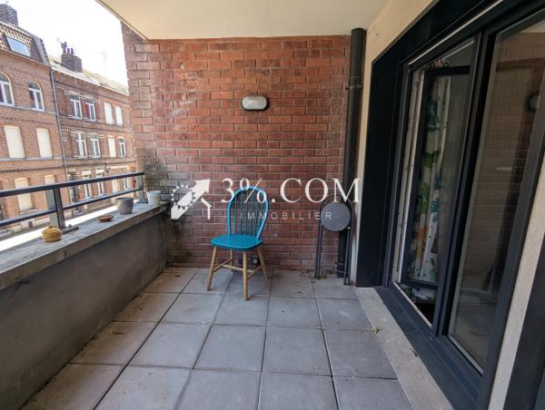 Appartement
                                                                                                                                                                                                                                                                                                                        4 pièce(s)                                                                                                                                                                                                          3 chambre(s)                                                                                                                                                                                                          80  m²