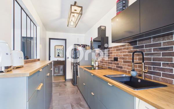 Appartement à vendre    4 pièces • 81 m2 Mandelieu-la-Napoule