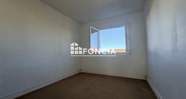 À vendre Appartement 4 pièces 69 m² - Rochefort 17300