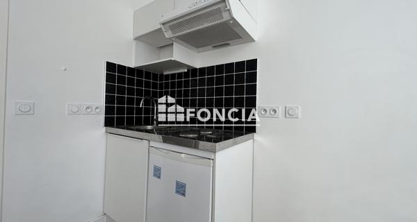 À vendre Studio 27 m² - Bordeaux 33000