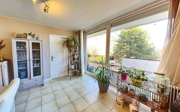 Appartement à vendre    4 pièces • 82,49 m2 Saint-Étienne