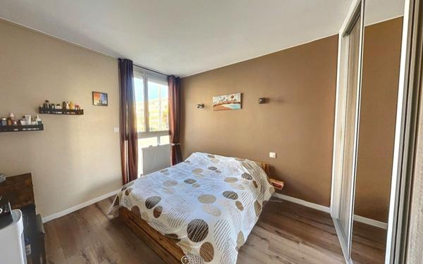 Appartement à vendre    4 pièces • 82,49 m2 Saint-Étienne