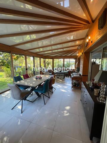 Maison à PLUNERET, 56400 - 7 pièces 193m²