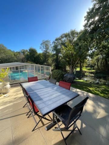 Maison à PLUNERET, 56400 - 7 pièces 193m²
