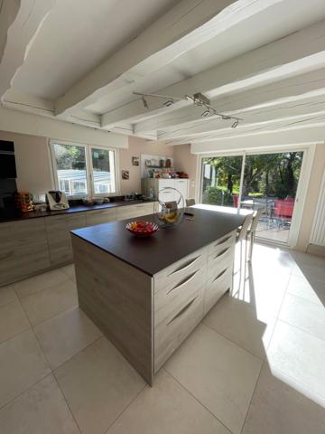 Maison à PLUNERET, 56400 - 7 pièces 193m²