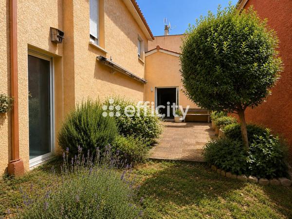 Maison
         5 pièces
        - 172 m² Bien prestige 836 000 € *