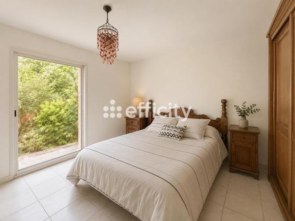 Maison
         5 pièces
        - 172 m² Bien prestige 836 000 € *