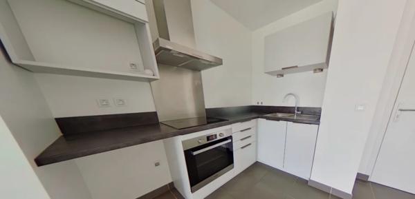 APPARTEMENT T2 A LOUER - LYON 3EME ARRONDISSEMENT Trarieux-Lacassagne 38.13 m 2 723,60 € charges comprises par mois
