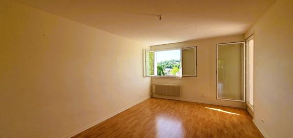 Appartement 3 pièces à vendre à Chamalières avec garage