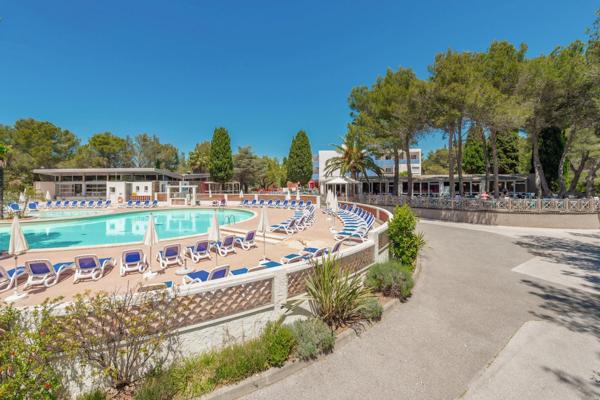 INVESTISSEMENT LOCATIF – LE PRADET – Résidence Tourisme Lou Pigno – 5,5 % de rentabilité