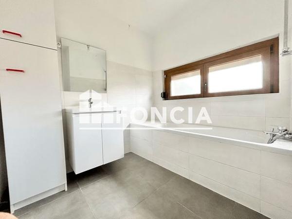 Location Maison 4 pièces 131.5 m² - 11 RUE DES TILLEULS Woippy 57140