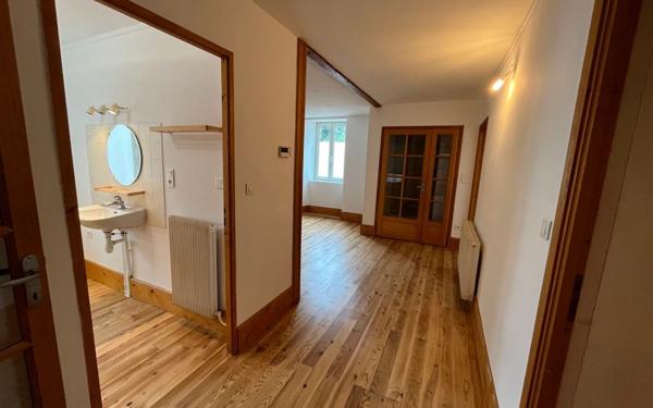 Maison à louer    4 pièces • 113 m2 Mende