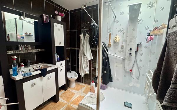 Maison à vendre    5 pièces •  Toulouse