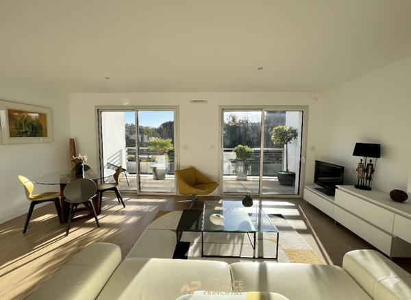 Appartement La Rochelle (LAFOND) 3 pièce(s) 63.59 m2 €399 000 ** - Référence AM663