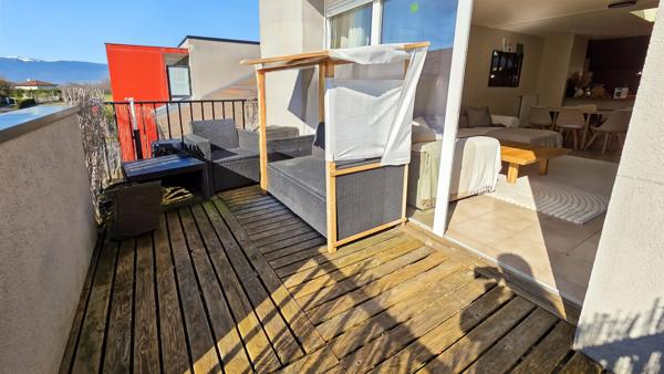 T4 lumineux – Dernier étage – Résidence récente et sécurisée – Emplacement stratégique